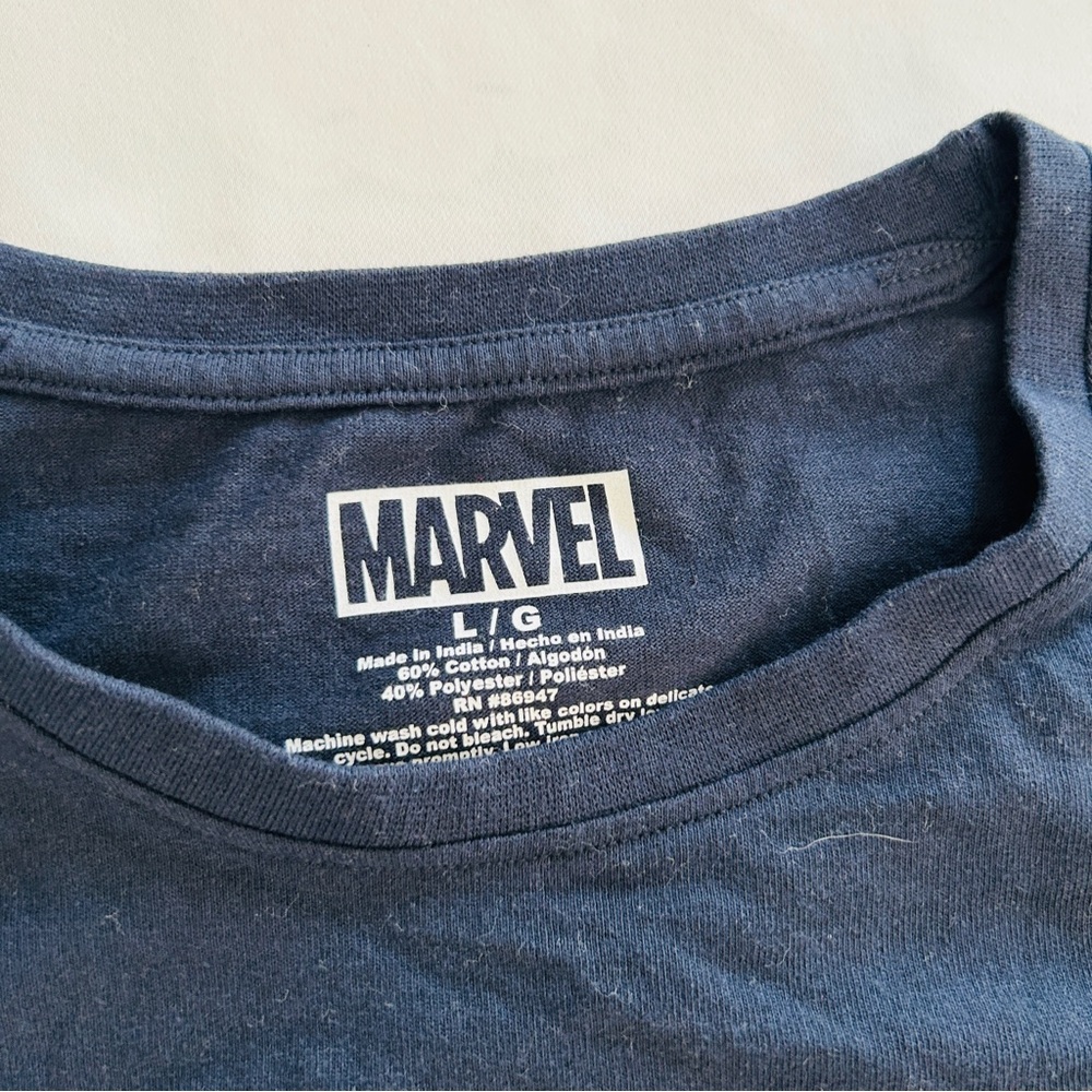 Unisex Large Marvel Avengers Graphic Tshirt Navy Blue Hulk Captain America - Picture 3 of 4